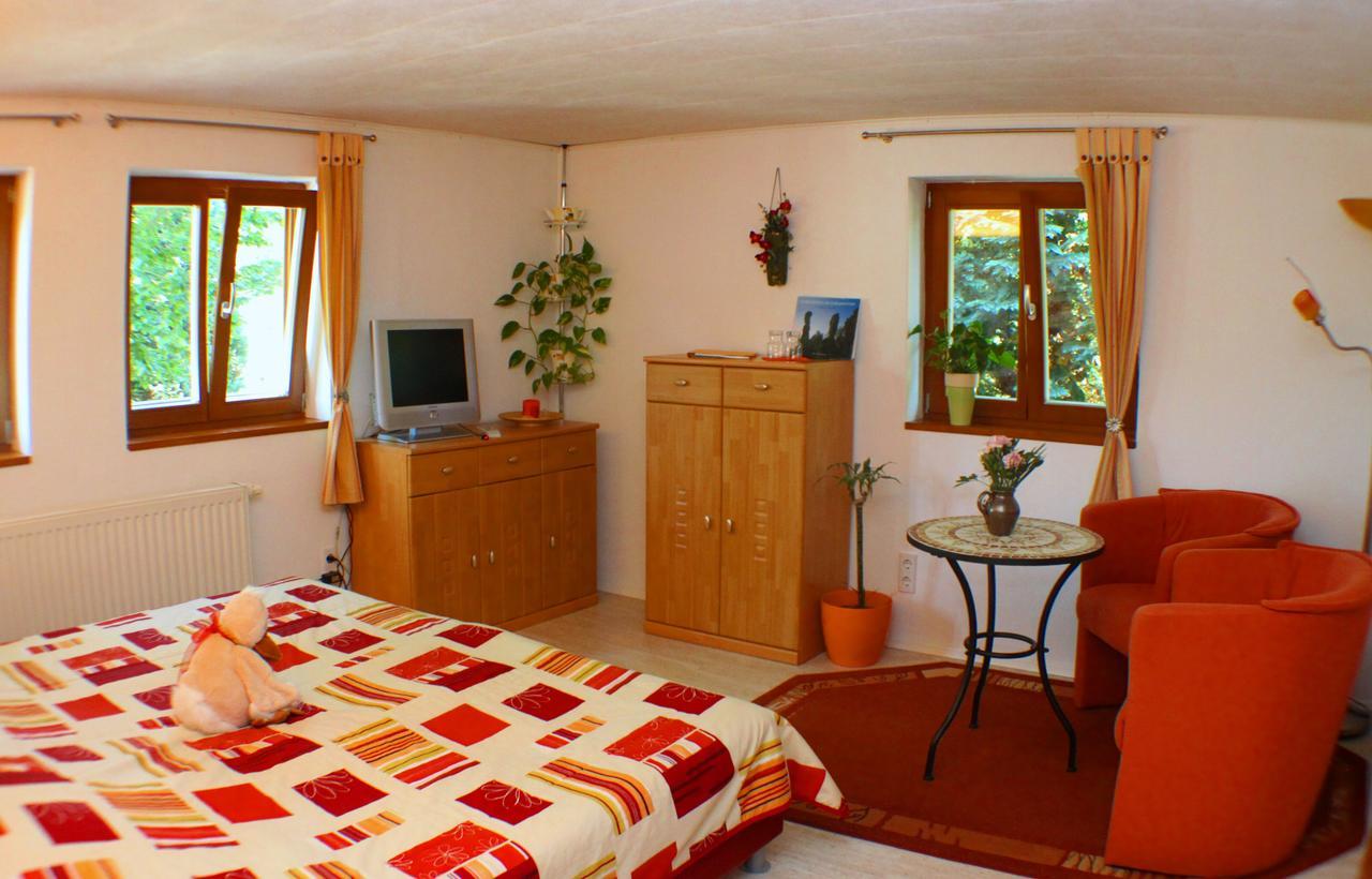 Gasthaus "Zum Wanderstuebel" Hinterhermsdorf Extérieur photo